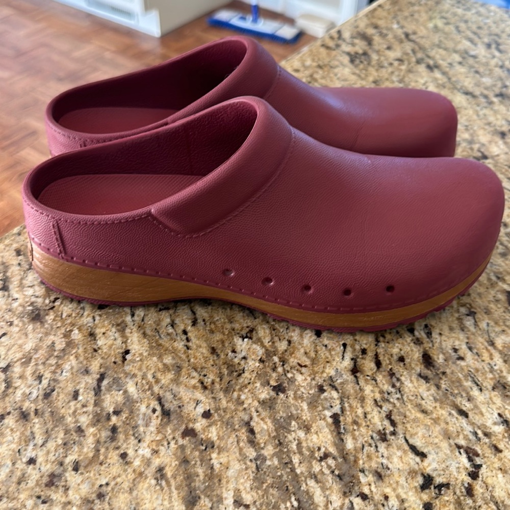 Dansko Kane Clog size 42